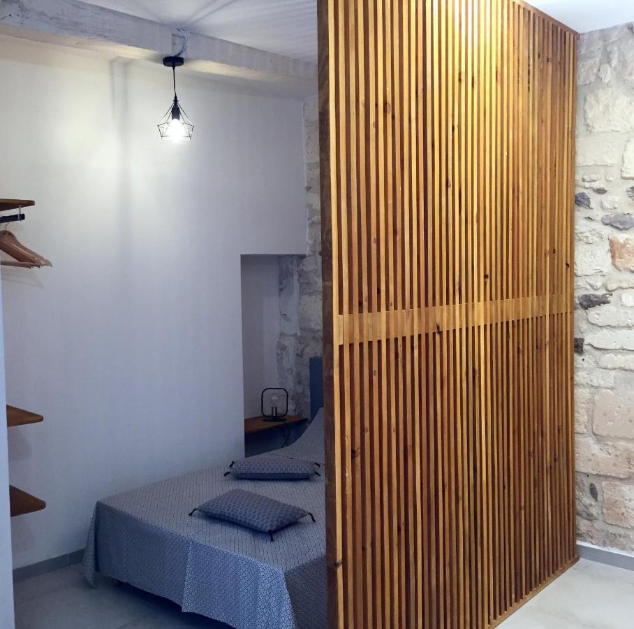 Studio Climatise, La Cloison Αρλ Εξωτερικό φωτογραφία